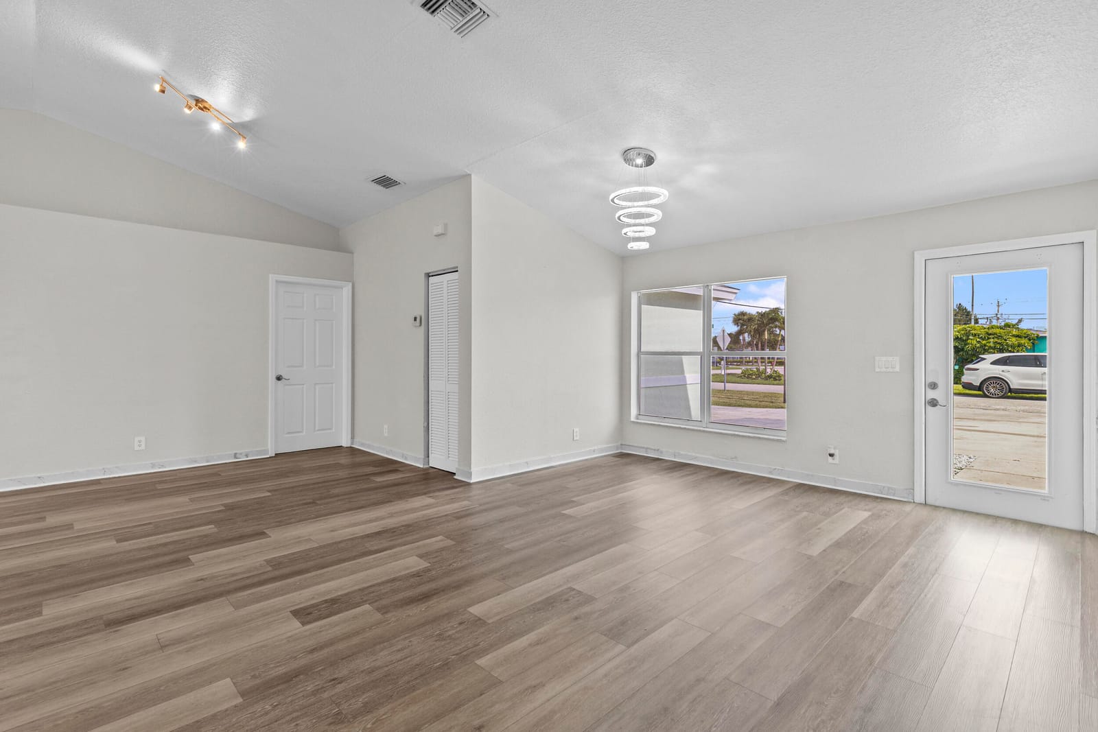 2728 Nelson Drive — photo 7