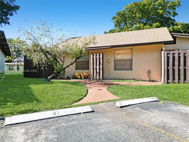 114 Essex Road 1-36, Hollywood, FL 33024