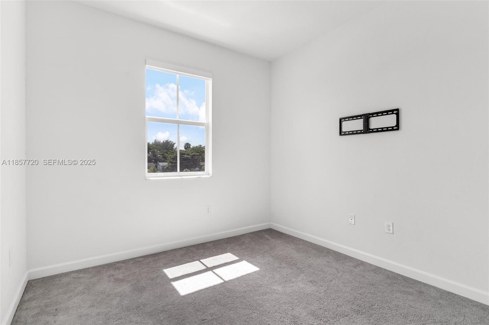 12373 NW 24th Place, Miami, FL 33167 photo 22