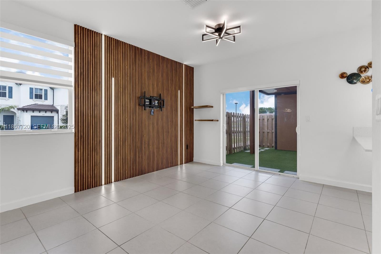 12373 NW 24th Place, Miami, FL 33167 photo 4