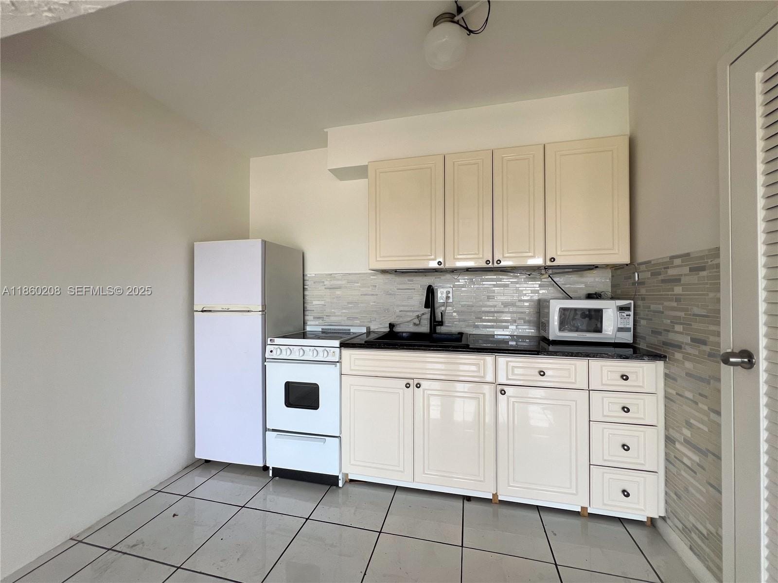 2200 E Hallandale Beach Boulevard 603, Hallandale Beach, FL 33009