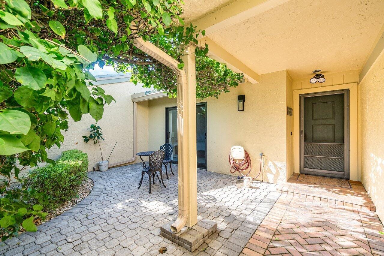 12 Eastgate Drive D, Boynton Beach, FL 33436 photo 7
