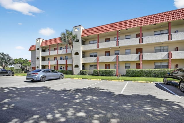 2951 Sunrise Lakes Drive E 107, Sunrise, FL 33322