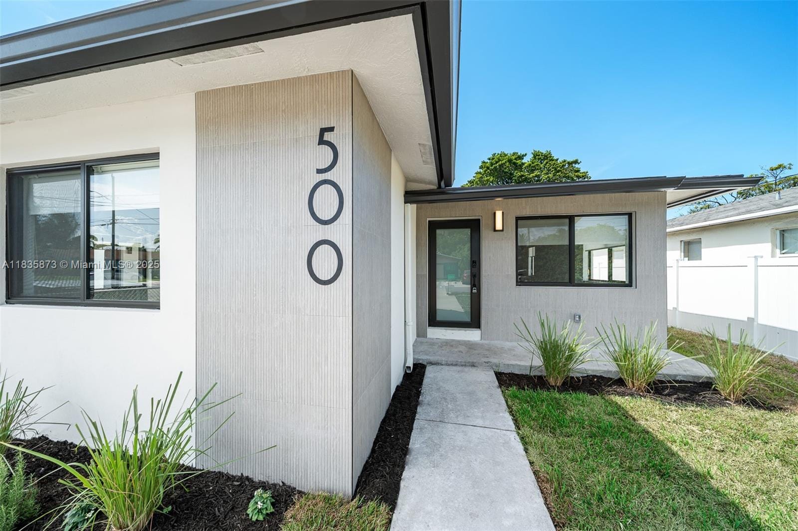 500 NW 7th Court, Hallandale Beach, FL 33009
