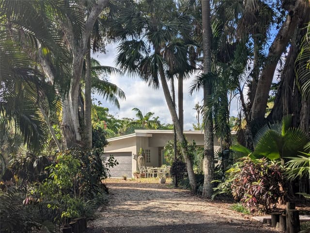 2180 SW 28 Way, sold in River Lands, Fort Lauderdale, FL
