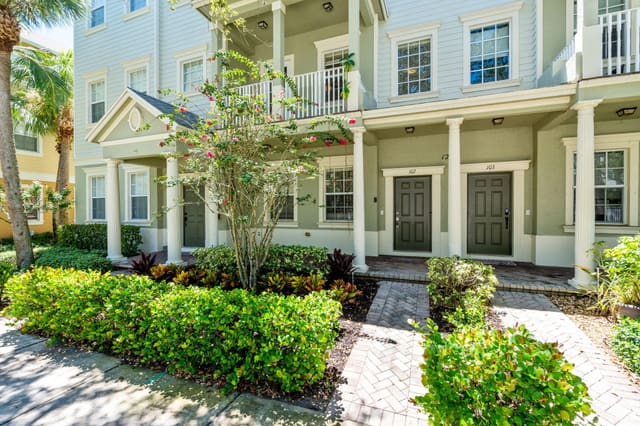 122 W Royal Palm Circle 102, Jupiter, FL 33458