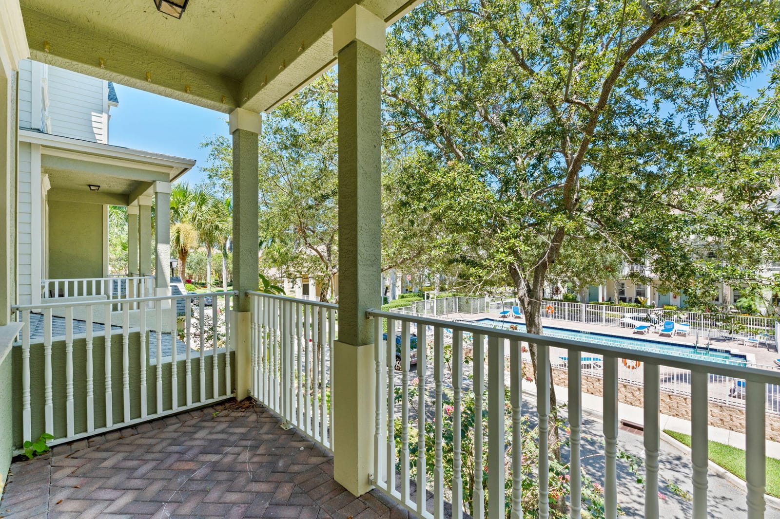 122 W Royal Palm Circle 102, Jupiter, FL 33458 photo 18