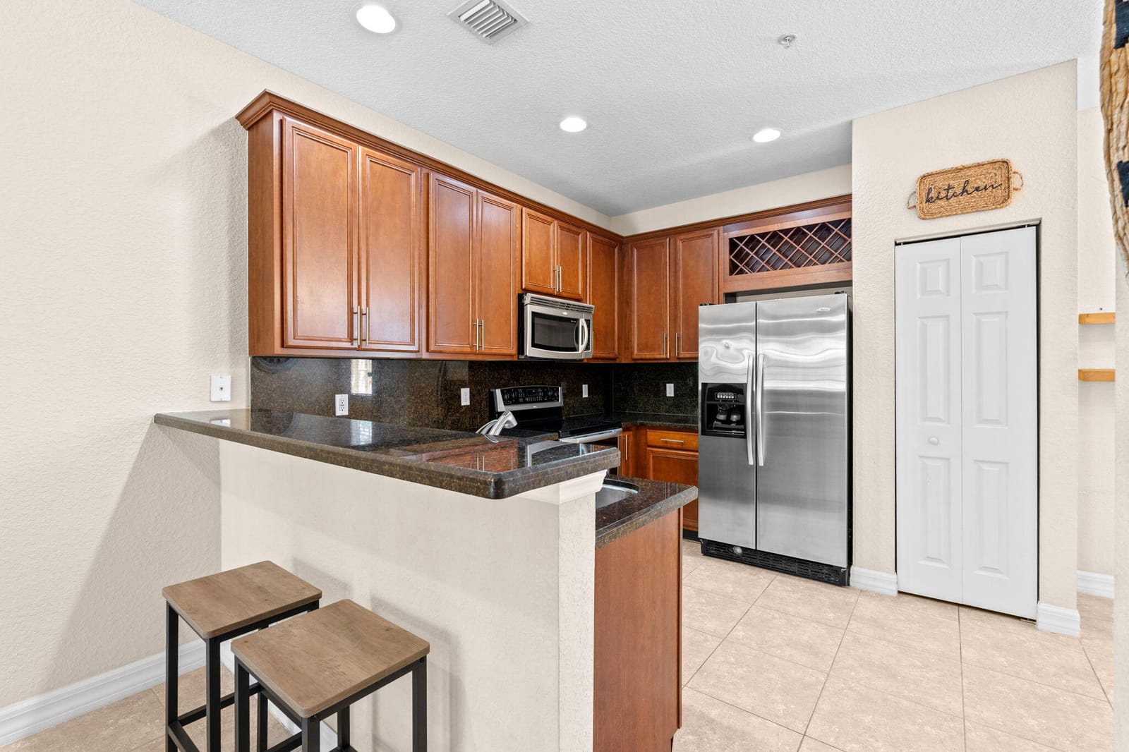 122 W Royal Palm Circle 102, Jupiter, FL 33458 photo 21