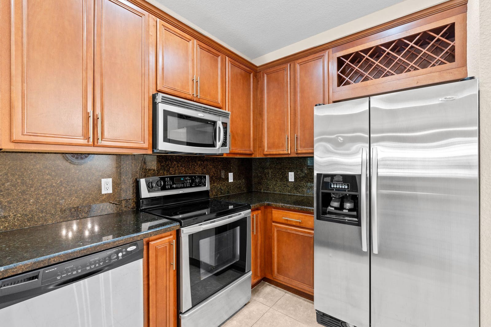 122 W Royal Palm Circle 102, Jupiter, FL 33458 photo 22