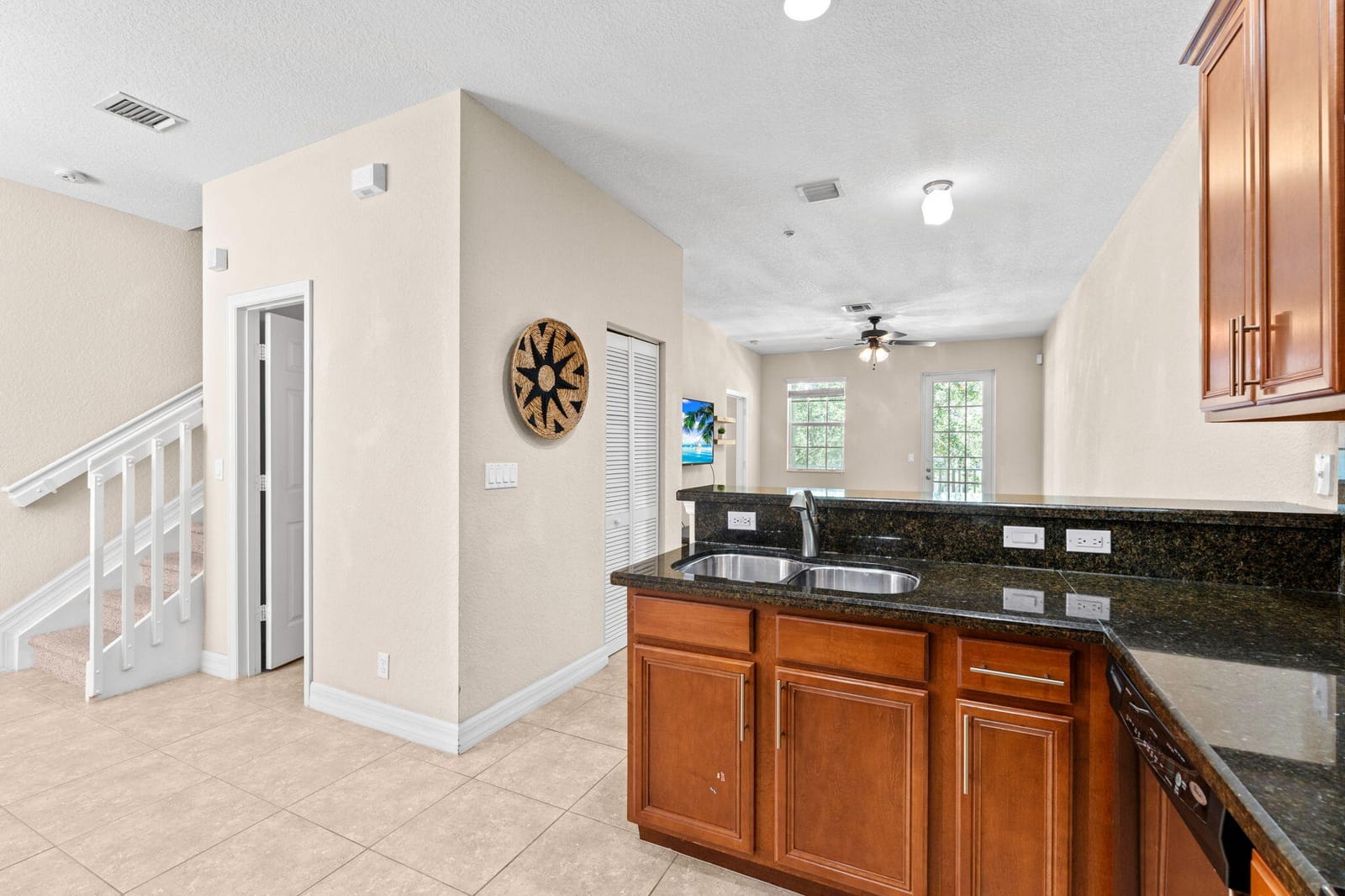 122 W Royal Palm Circle 102, Jupiter, FL 33458 photo 23