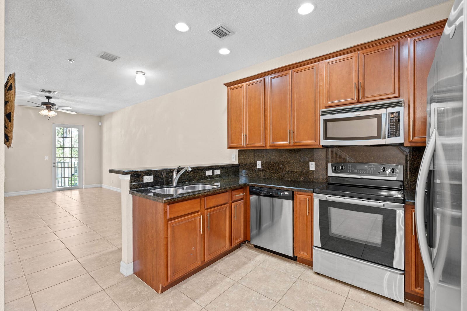 122 W Royal Palm Circle 102, Jupiter, FL 33458 photo 26