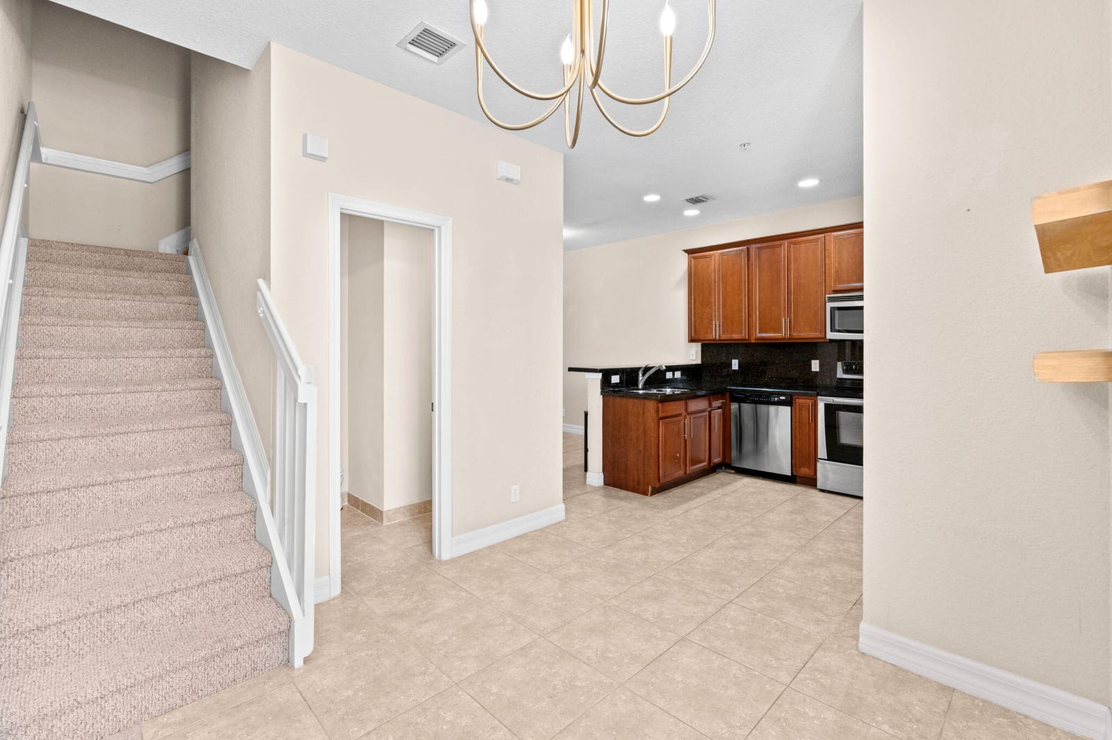 122 W Royal Palm Circle 102, Jupiter, FL 33458 photo 29