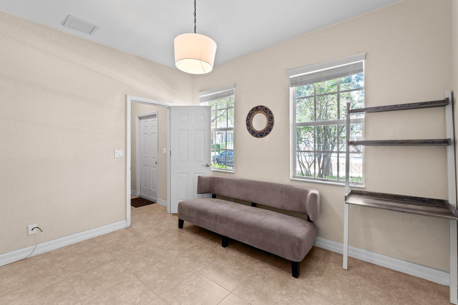 122 W Royal Palm Circle 102, Jupiter, FL 33458 photo 9