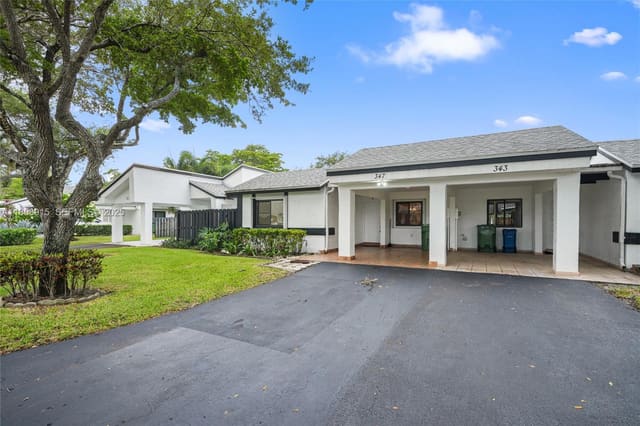 347 Fairway Circle 62, sold in Villas AT Bonaventure IN, Weston, FL