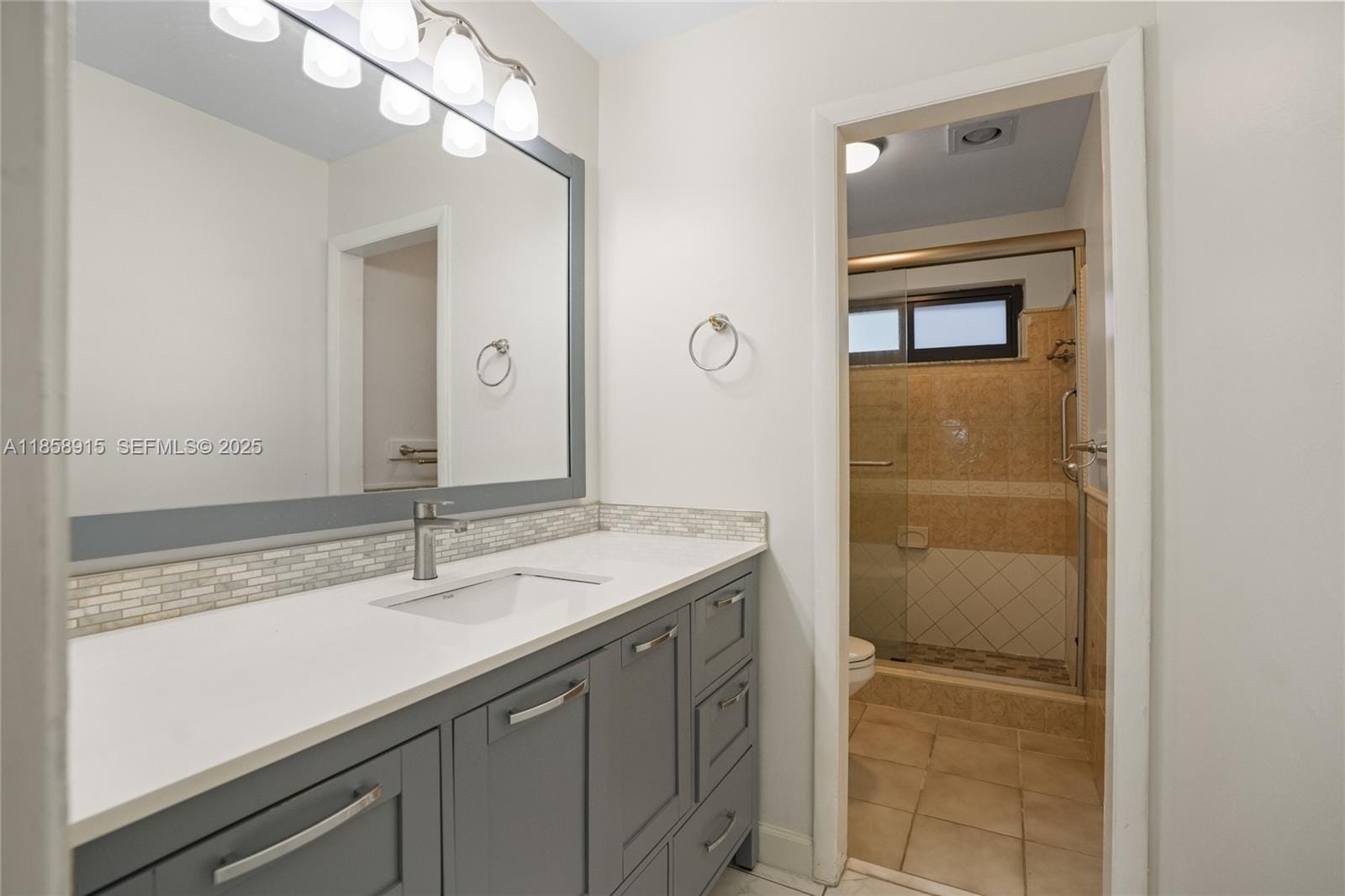 347 Fairway Circle 62, Weston, FL 33326 photo 17