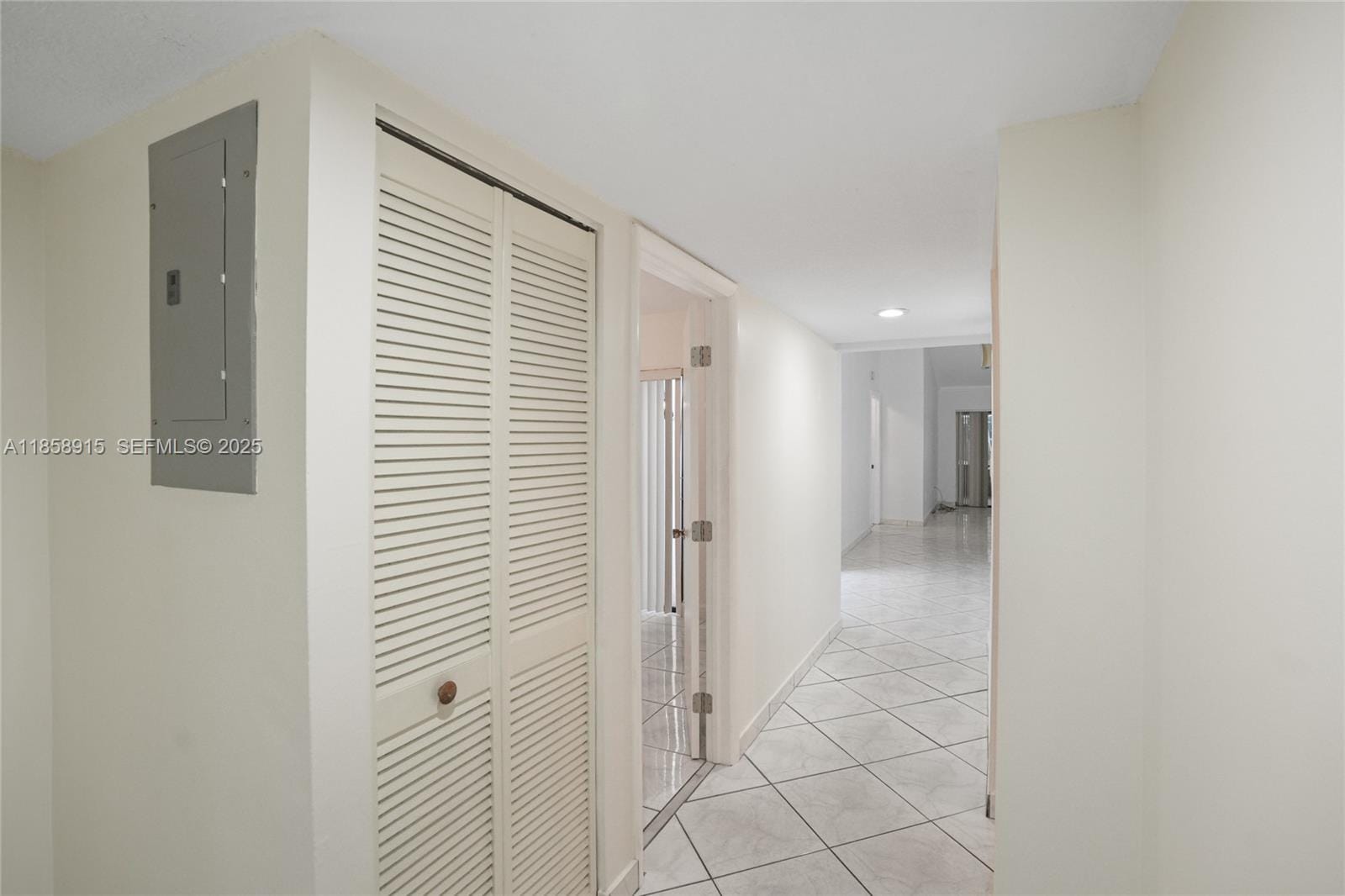 347 Fairway Circle 62, Weston, FL 33326 photo 22