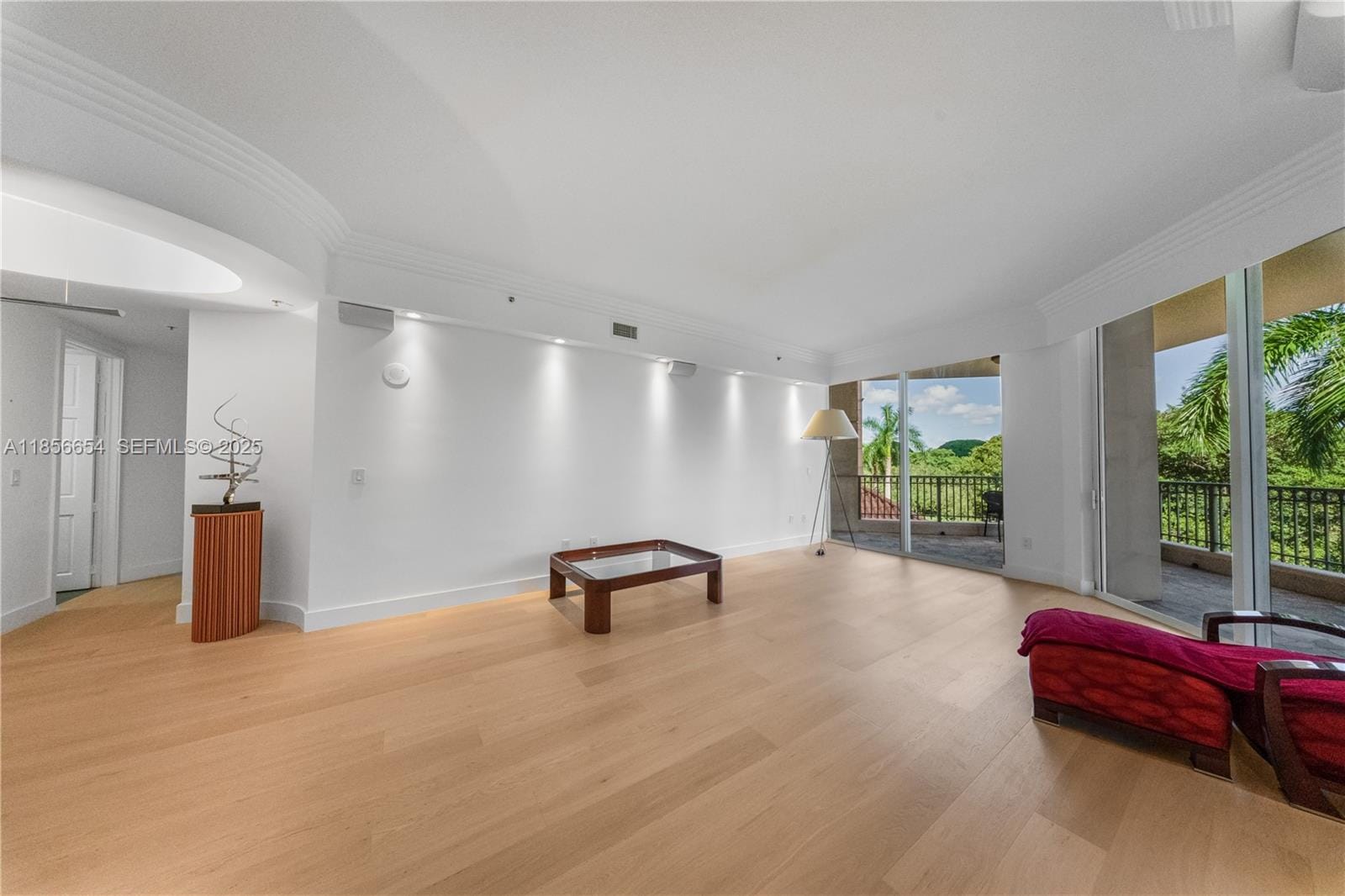 626 Coral Way 402 — photo 4