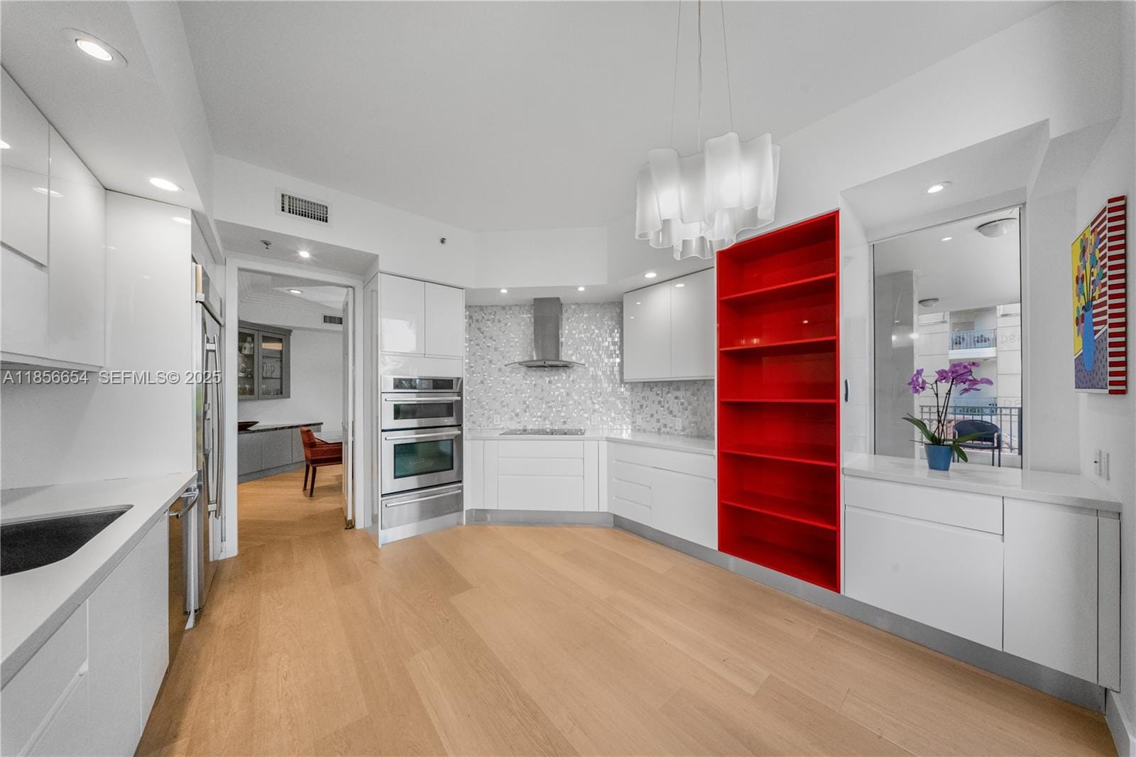 626 Coral Way 402 — photo 7