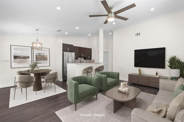 721 NW 47th Street, sold in Villager Townhomes, Deerfield Beach, FL