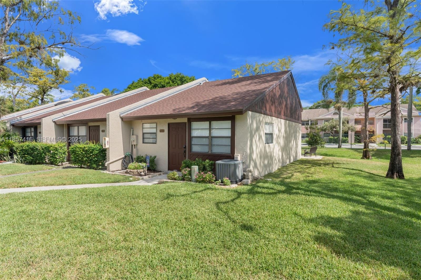 721 NW 47th Street, Deerfield Beach, FL 33064 photo 7
