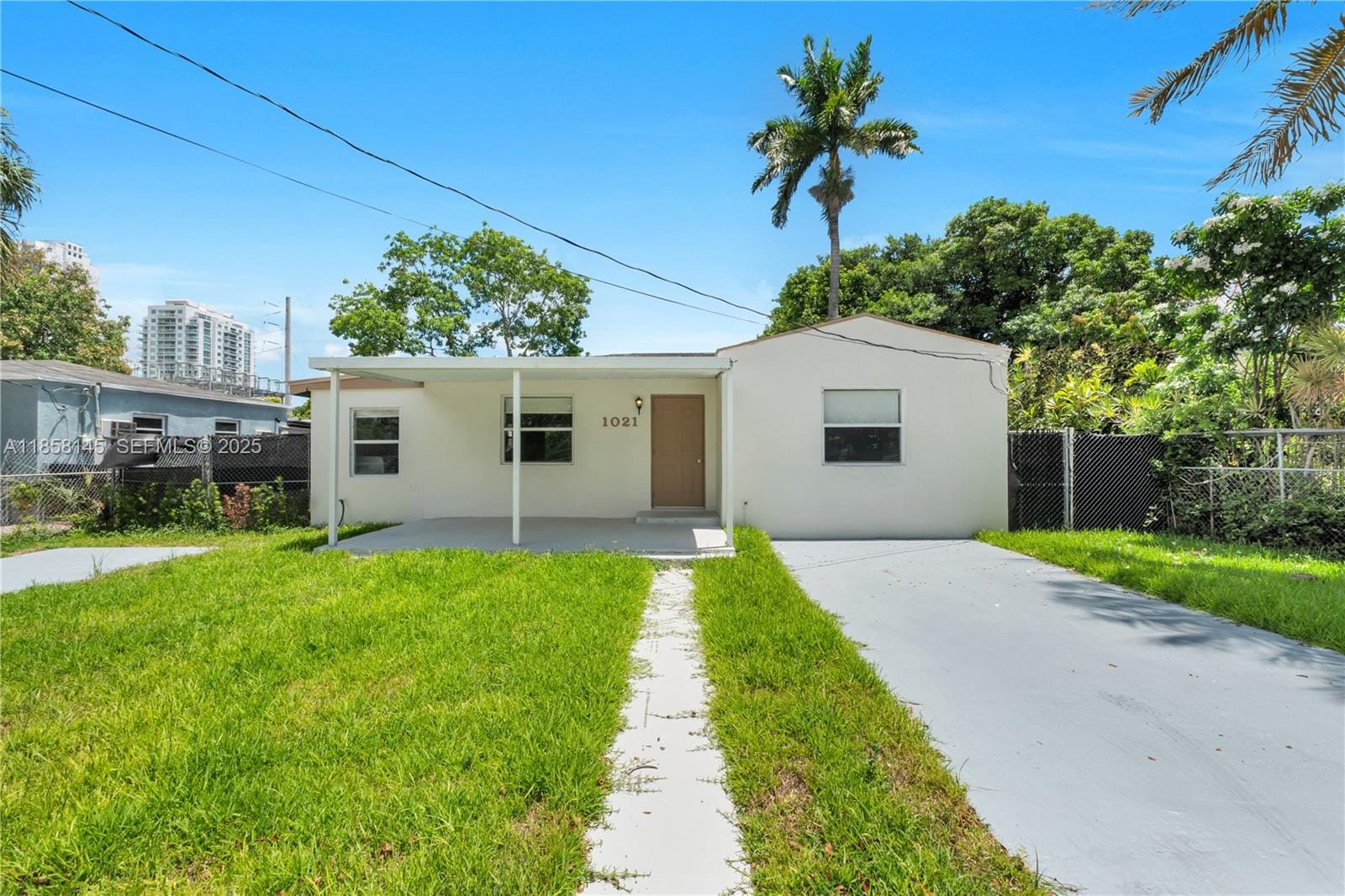1021 NW 20th Avenue, Miami, FL 33125