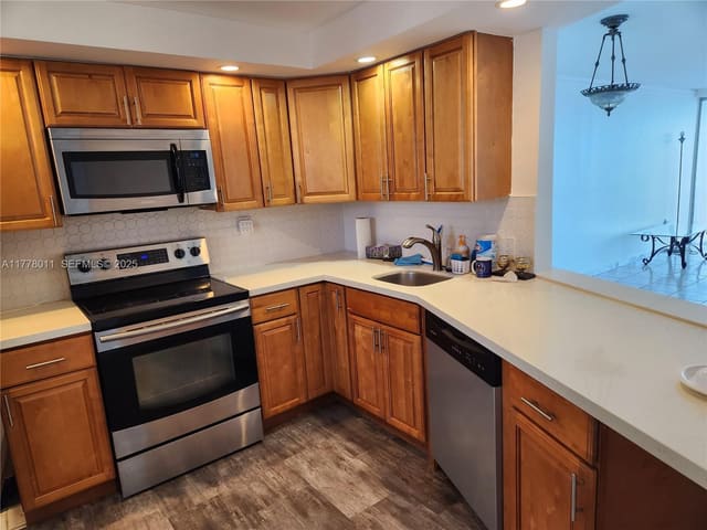 1750 NE 191st Street 626-4, sold in Jade Winds Group-Daisy Ga, Miami, FL