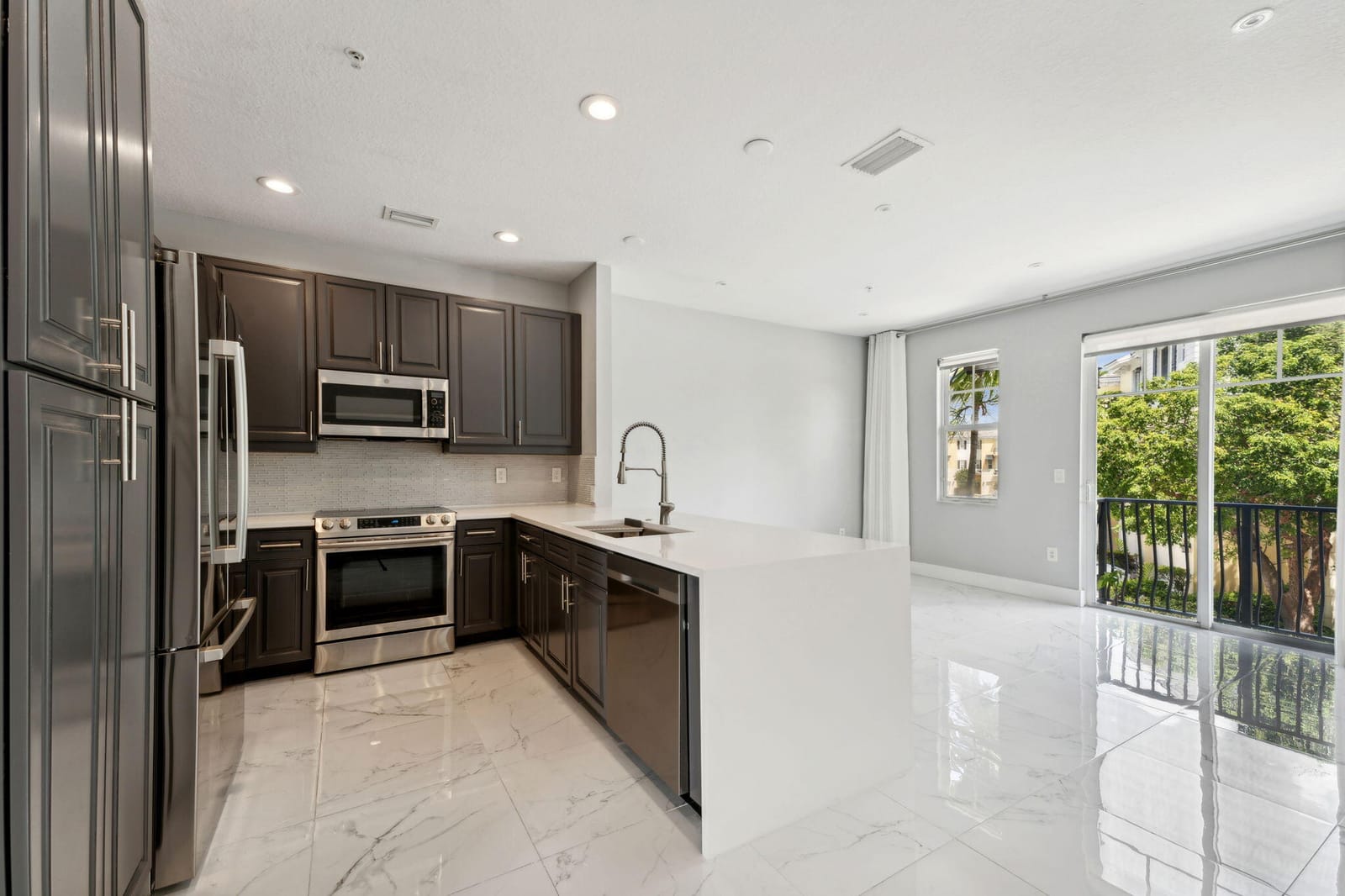 671 NW 38th Circle, Boca Raton, FL 33431 photo 6