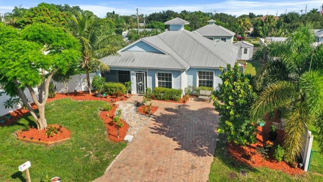 3199 SE Lime Tree Terrace, Stuart, FL 34997