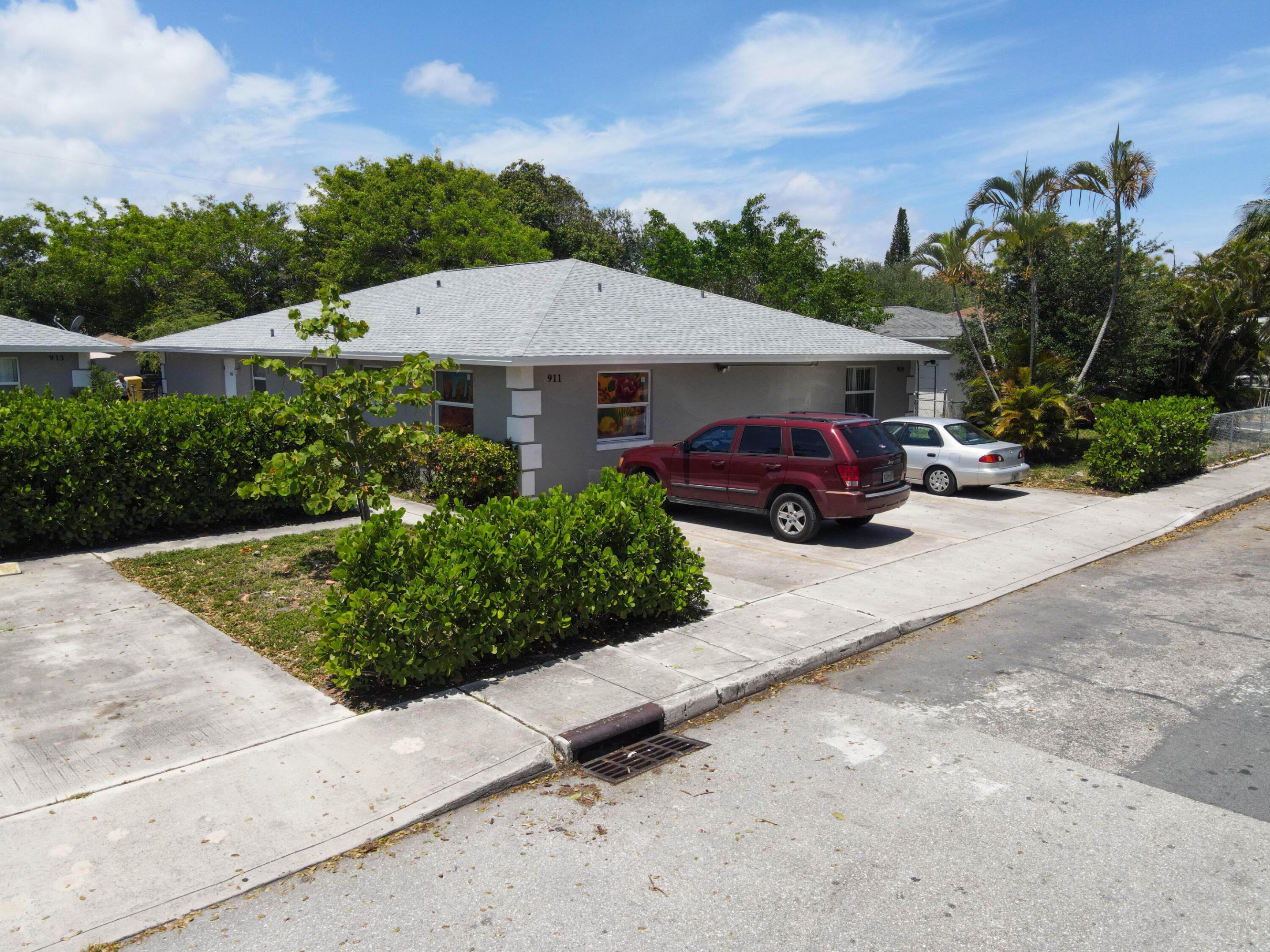 909 S N Street, Lake Worth Beach, FL 33460, Lake Worth Beach