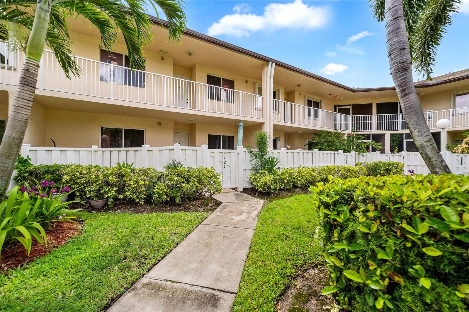 7427 N Devon Drive 108, Tamarac, FL 33321