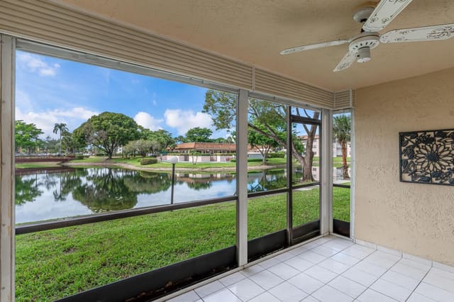4955 E Sabal Palm Boulevard 104, Tamarac, FL 33319