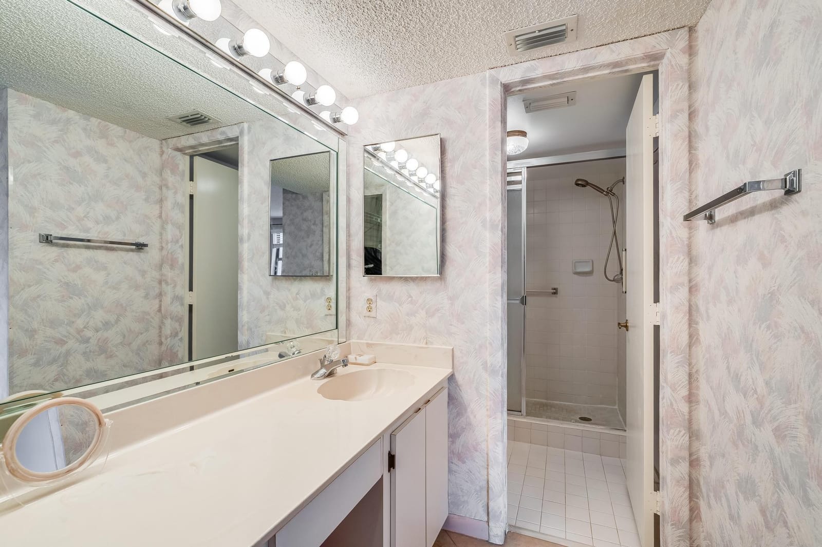 4955 E Sabal Palm Boulevard 104, Tamarac, FL 33319 photo 11