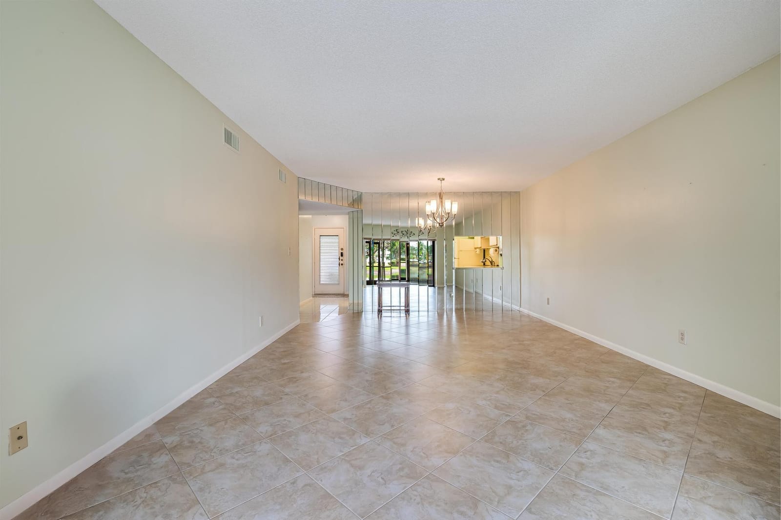 4955 E Sabal Palm Boulevard 104, Tamarac, FL 33319 photo 5