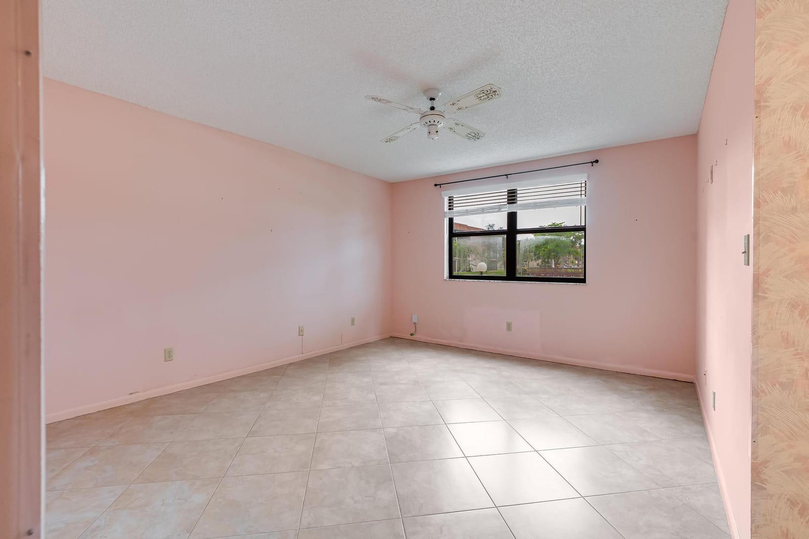 4955 E Sabal Palm Boulevard 104, Tamarac, FL 33319 photo 9
