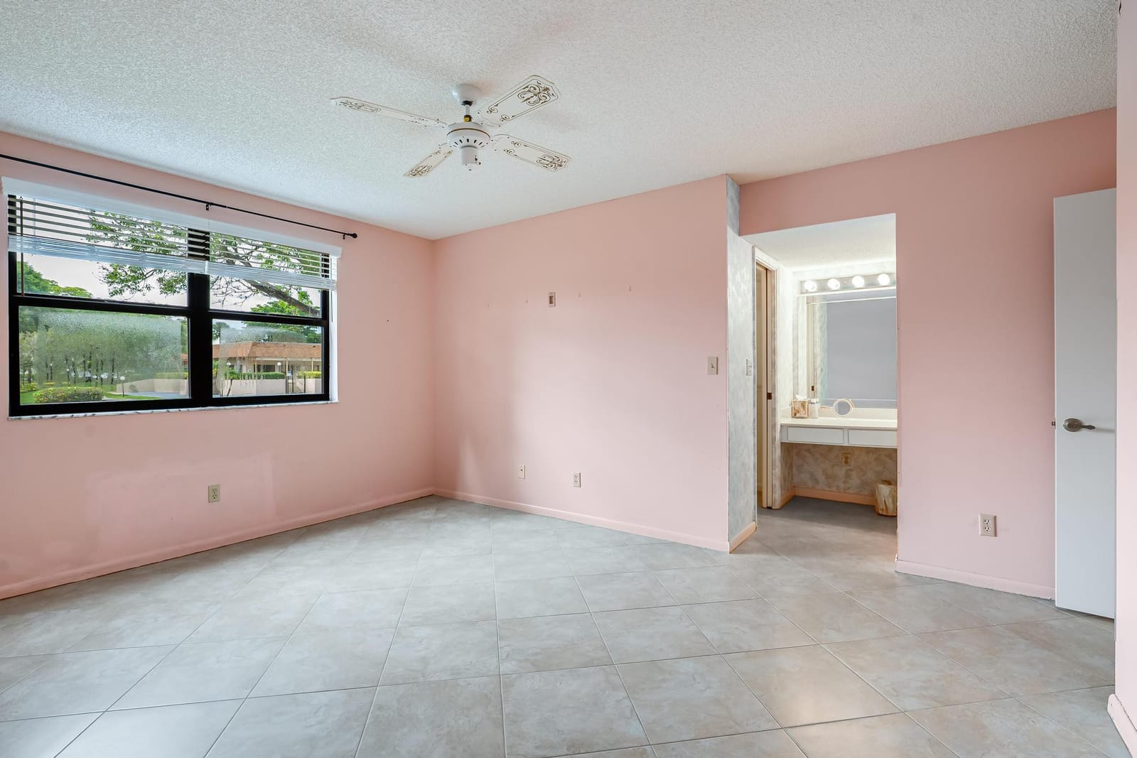 4955 E Sabal Palm Boulevard 104, Tamarac, FL 33319 photo 10
