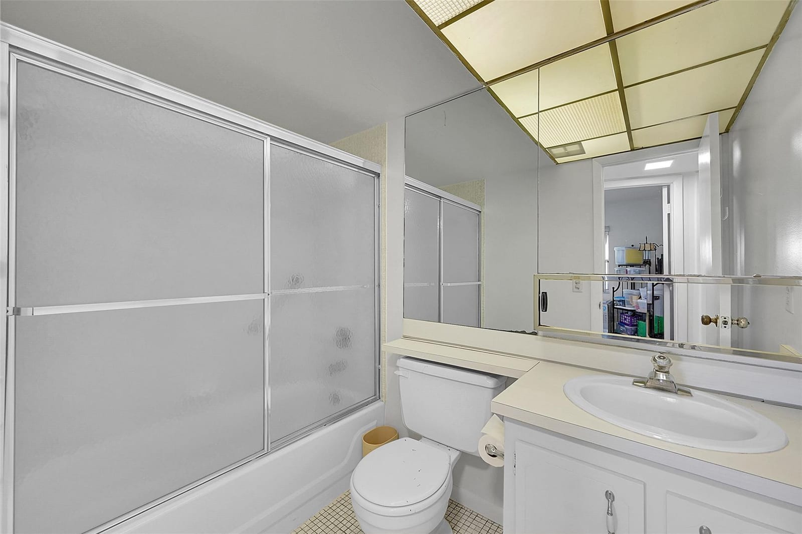 9480 Sunrise Lakes Boulevard 111, Sunrise, FL 33322 photo 13