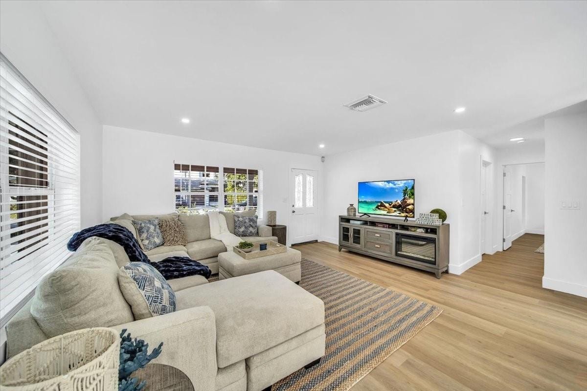 814 SE 14th Court — photo 11