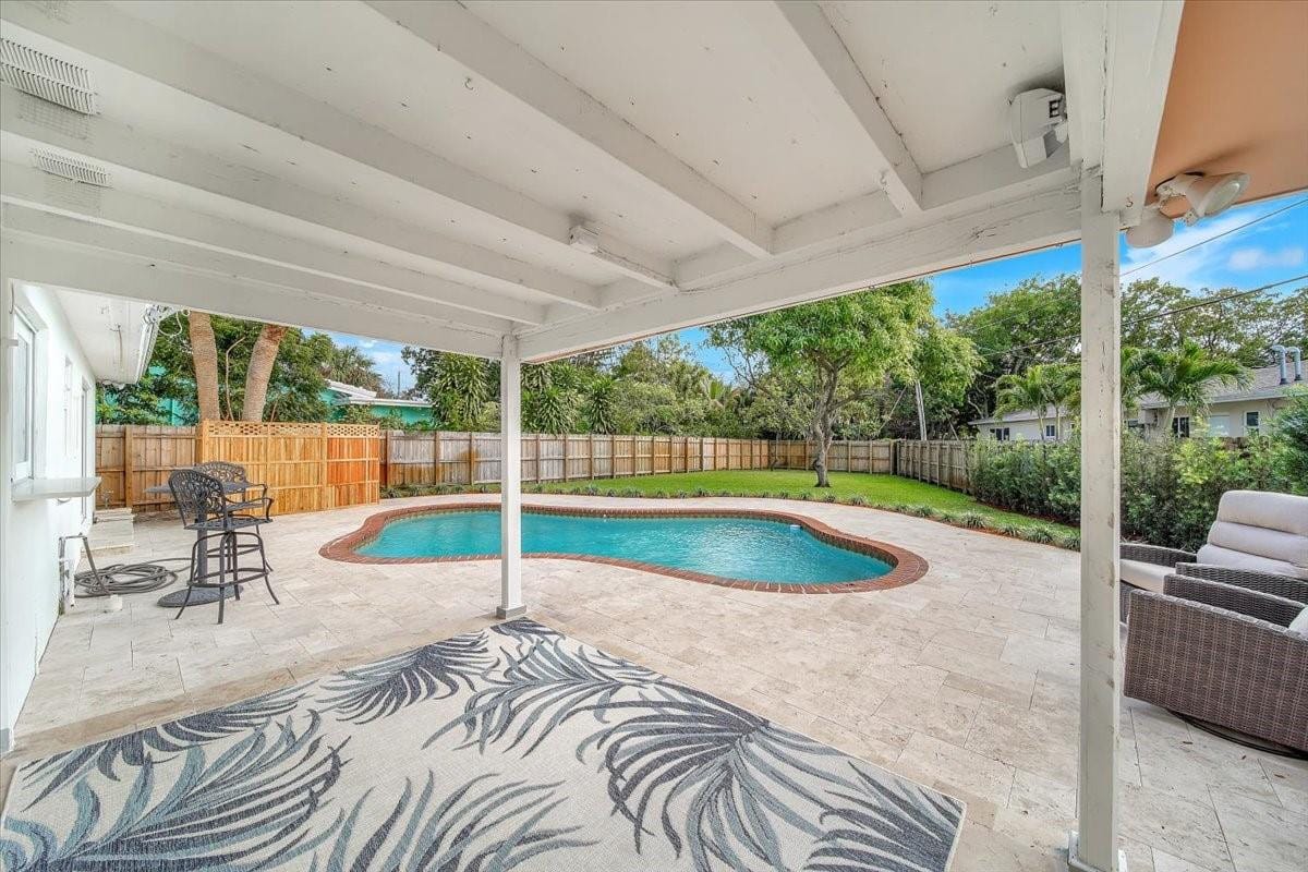 814 SE 14th Court — photo 4