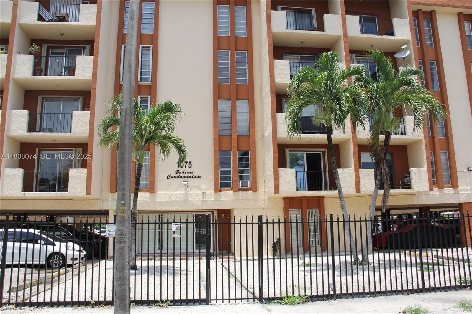 1075 W 68th Street 110, Hialeah, FL 33014