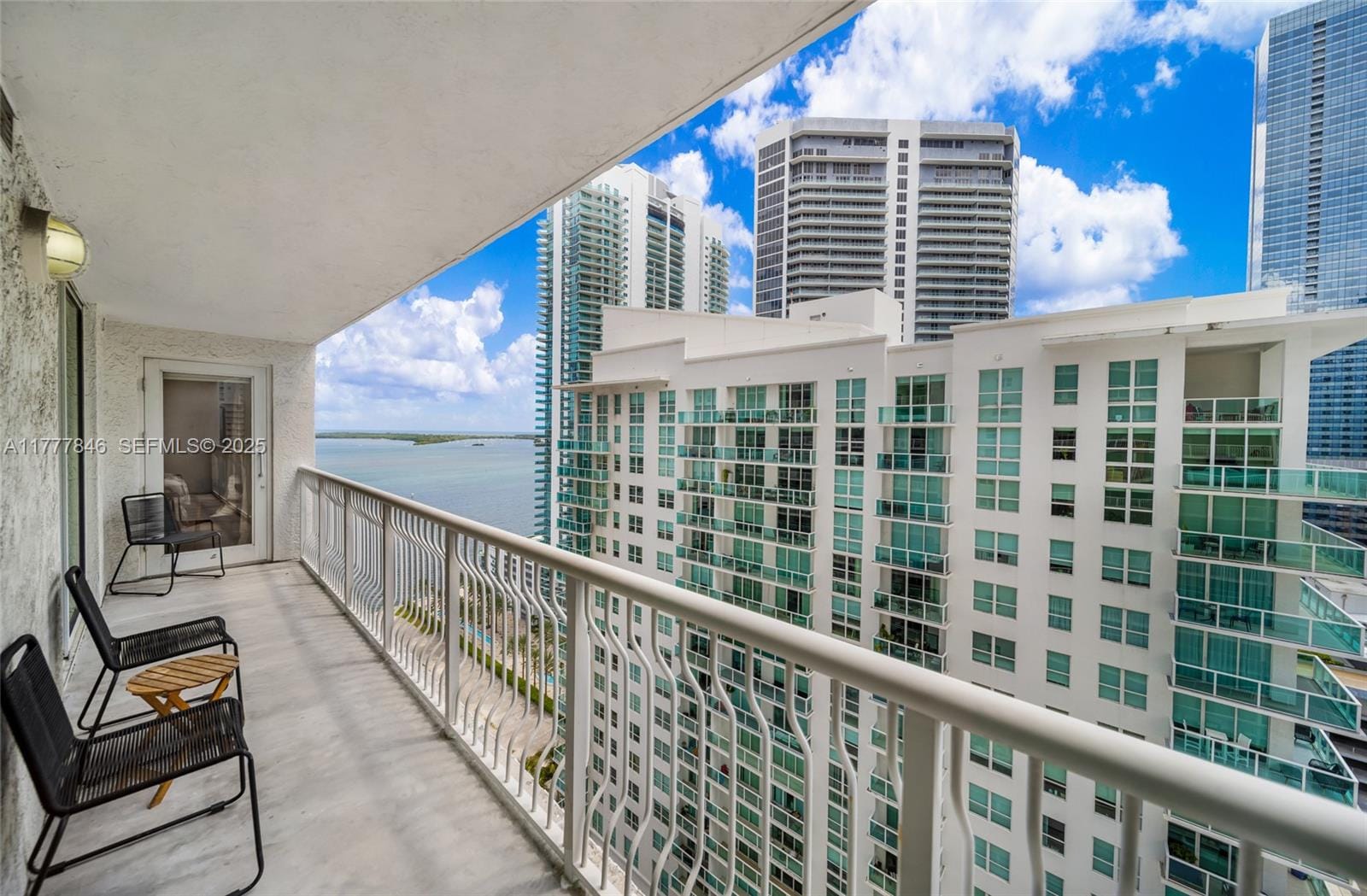 1200 Brickell Bay Drive 2515, Miami, FL 33131 photo 2