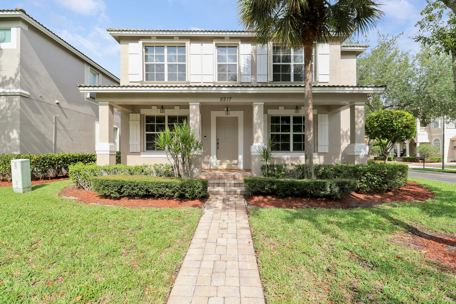 8217 Calterra Drive, Palm Beach Gardens, FL 33418 photo 2
