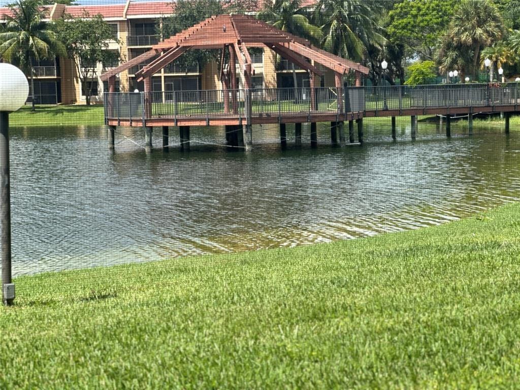 5609 Coral Lake 109, Margate, FL 33063 photo 30
