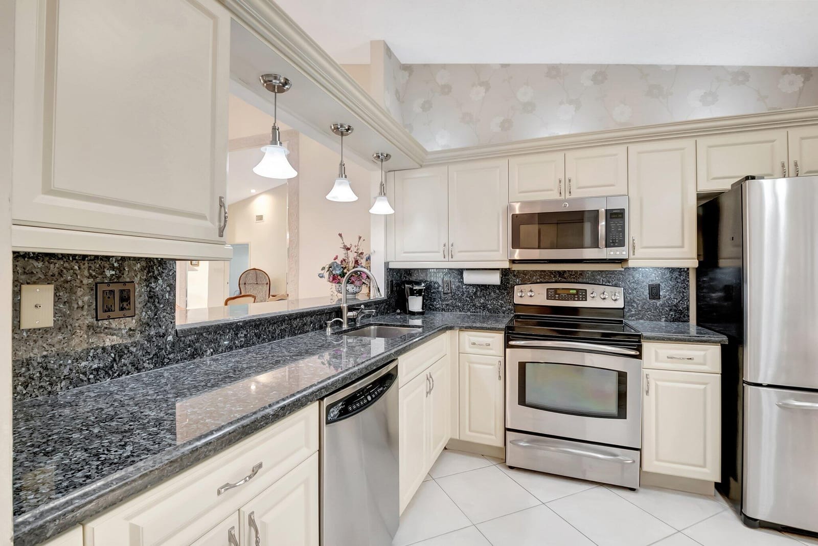 5912 Spring Lakes Lane A, Boynton Beach, FL 33437