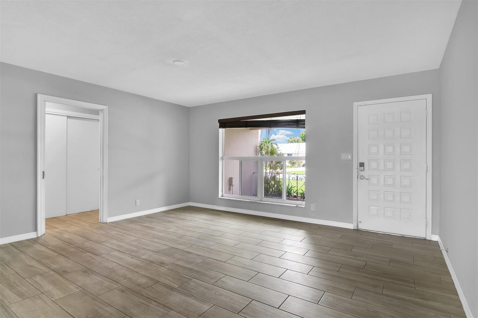 28 SE 8th Avenue — photo 11
