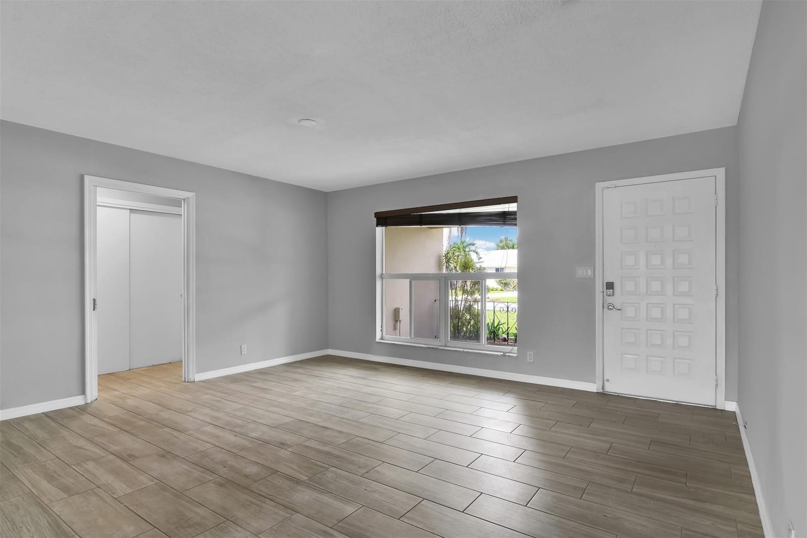 28 SE 8th Avenue — photo 8