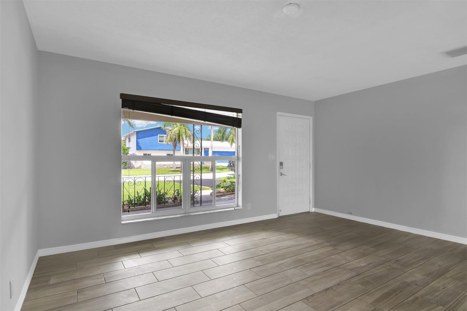 28 SE 8th Avenue — photo 9
