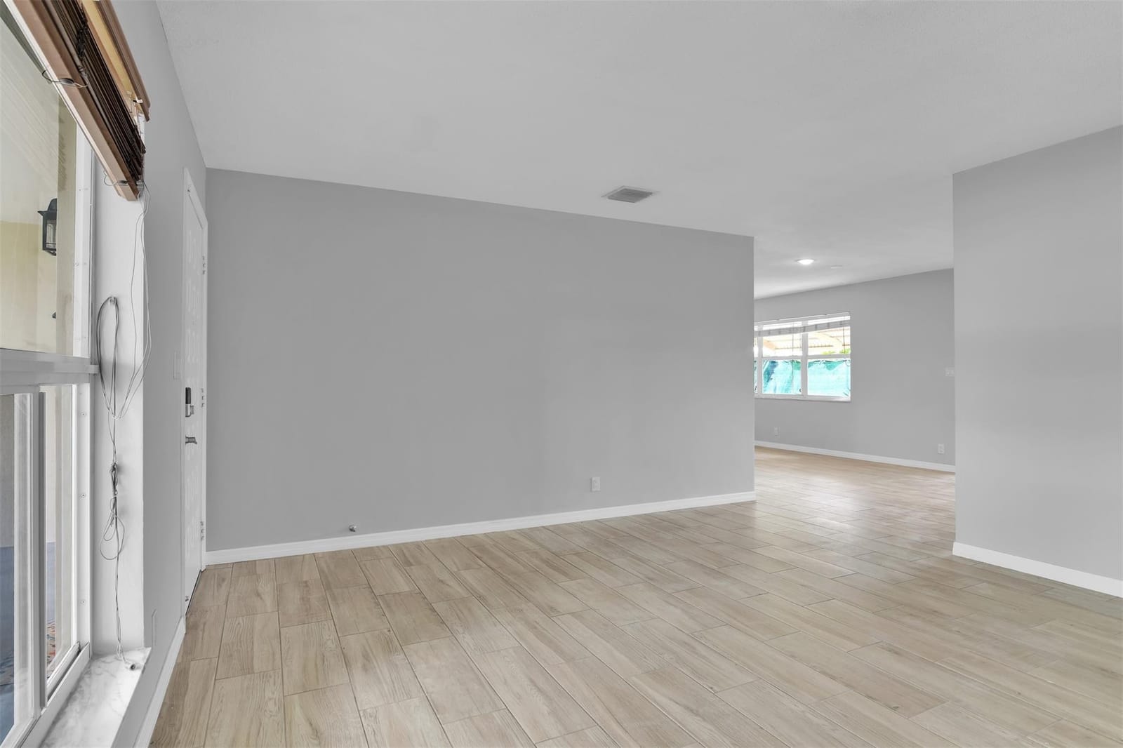 28 SE 8th Avenue — photo 10