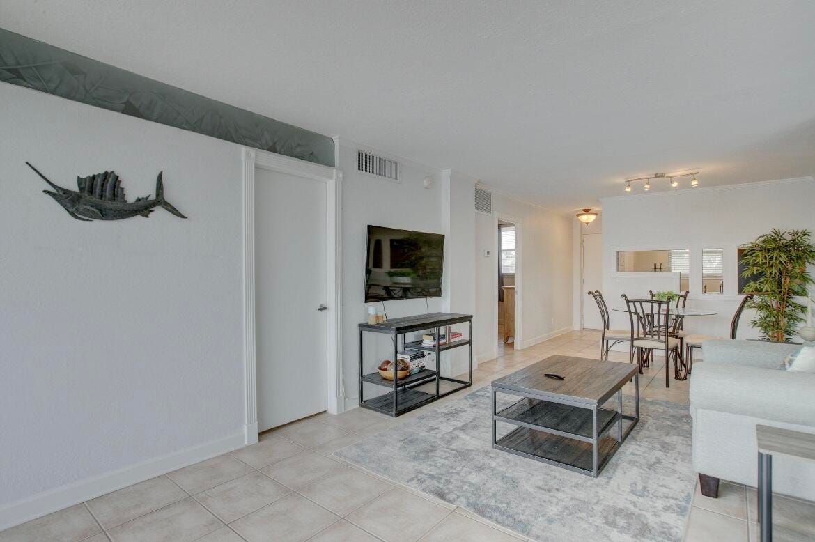1777 SE 15th Street 206, Fort Lauderdale, FL 33316 photo 5