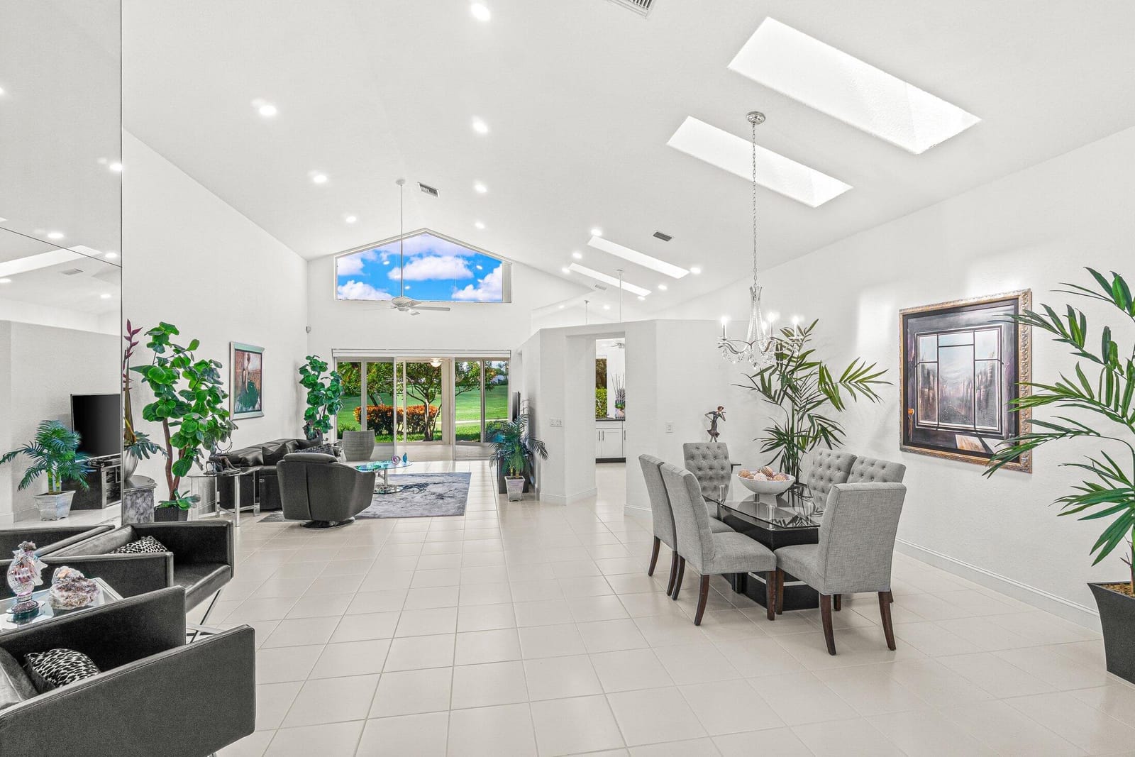 6210 Evian Place — photo 3