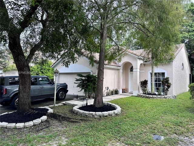 3947 Jasmine Lane, Coral Springs, FL 33065